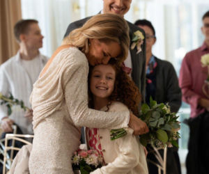 Na dobre i na złe odc. 988. Agata Woźnicka (Emilia Komarnicka), Mania (Apolonia Szwed)