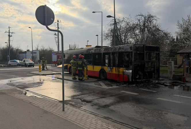 Pożar autobusu Miejskiego na Wawrze