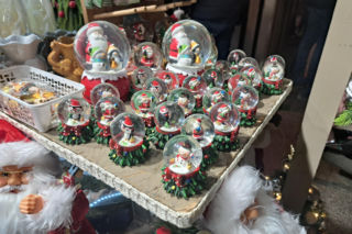 Jarmark Bożonarodzeniowy na Rynku Głównym w Krakowie 2025. Oferta wystawców