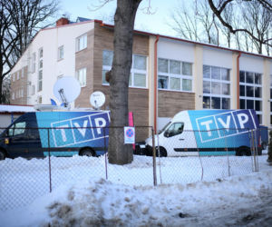 Roxie Węgiel z gołym brzuchem śpiewa dla najmłodszych