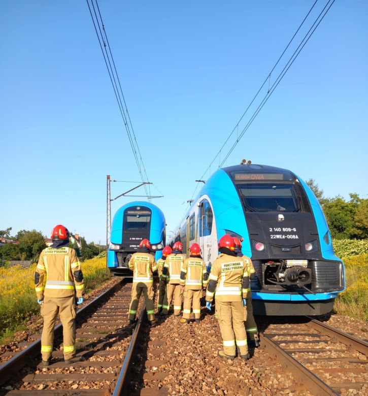 16-latka zginęła potrącona przez pociąg. Tragedia w Dąbrowie Górniczej