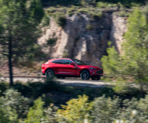 Aston Martin DBX (2020)