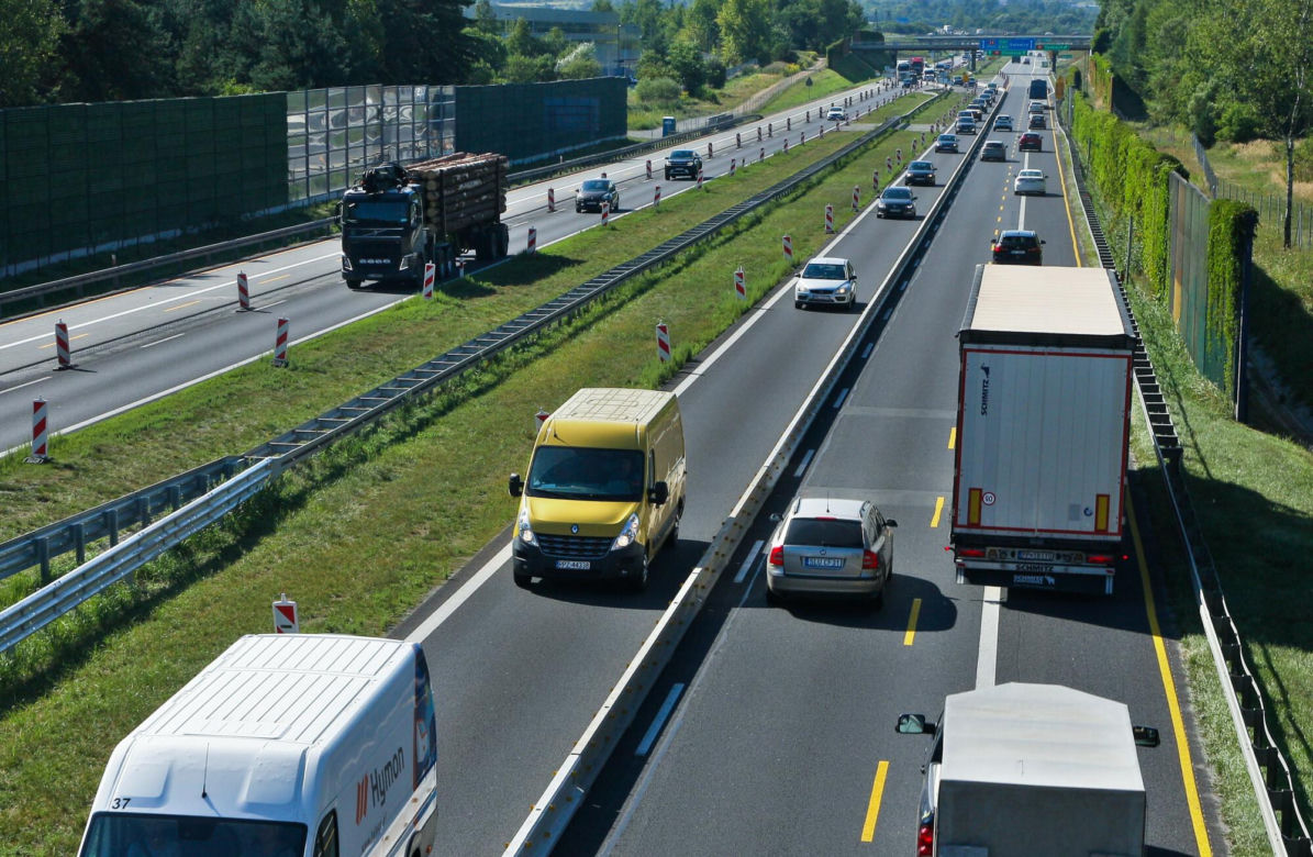 Autostrada A4 notuje coraz większy ruch samochodów