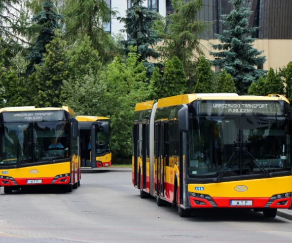 Nowe autobusy dla Warszawy. Posłużą do ewakuacji