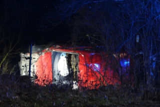 Makabryczne dachowanie auta na Mazowszu. 41-latek zginął uwięziony w blaszanej pułapce