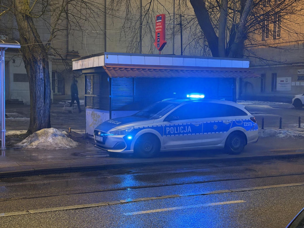 Na pomoc było za późno. Tajemnicza śmierć na przystanku w Warszawie