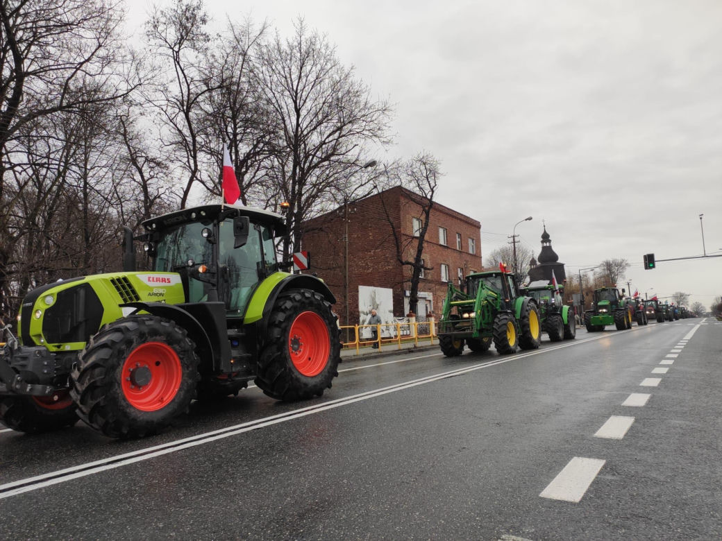 Protest rolników. Traktory blokują główne drogi na Śląsku 
