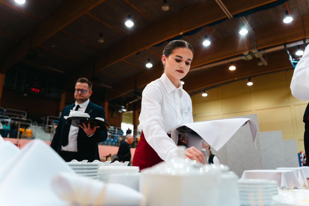 Ogólnopolskie Mistrzostwa Młodych Kelnerów odbyły się w ZSP nr 3 w Siedlcach już po raz ósmy