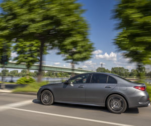 Mercedes-Benz Klasy C 300 e (2022)