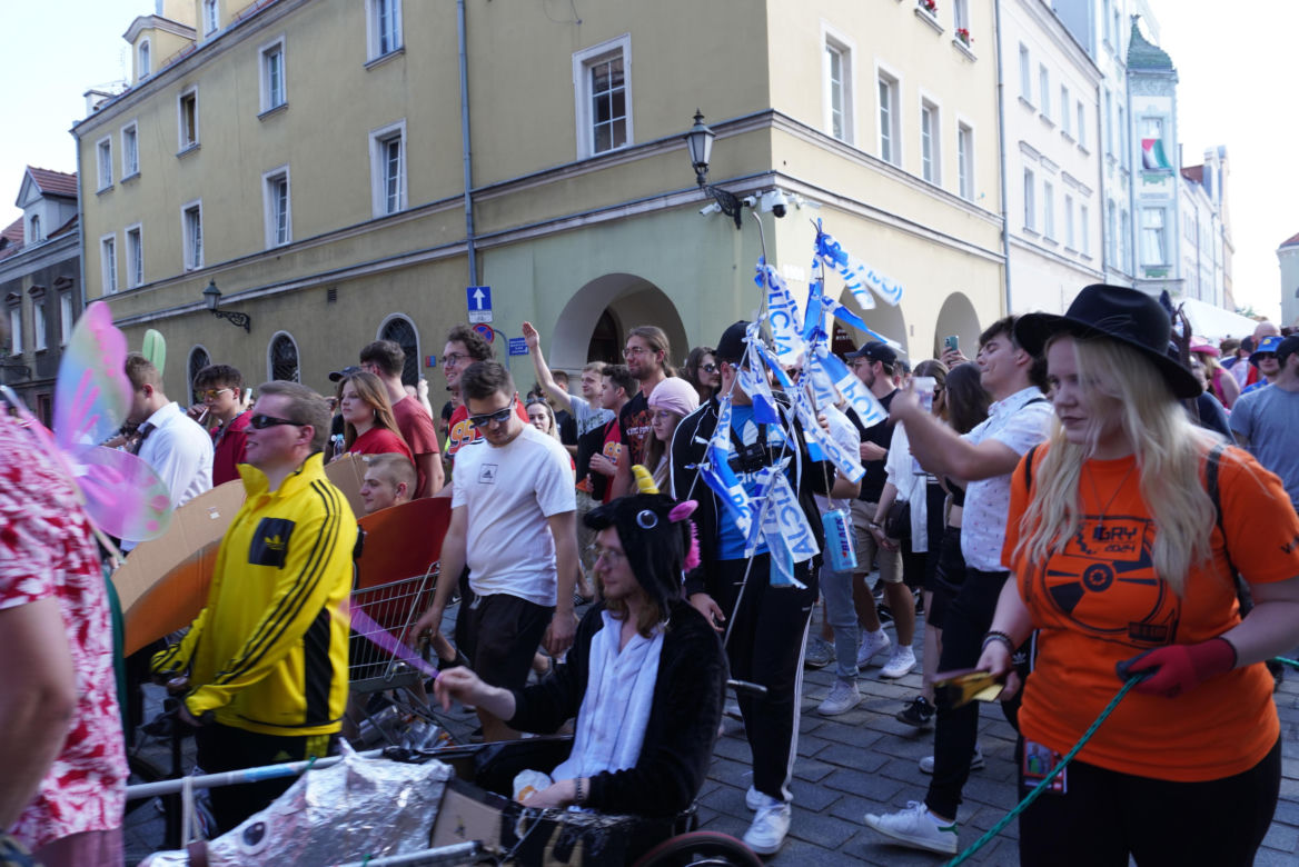 Igry 2024. Barwny korowód studentów przeszedł ulicami Gliwic