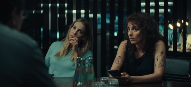 Thriller pobił inne głośne tytuły i ogląda się jak szalony.