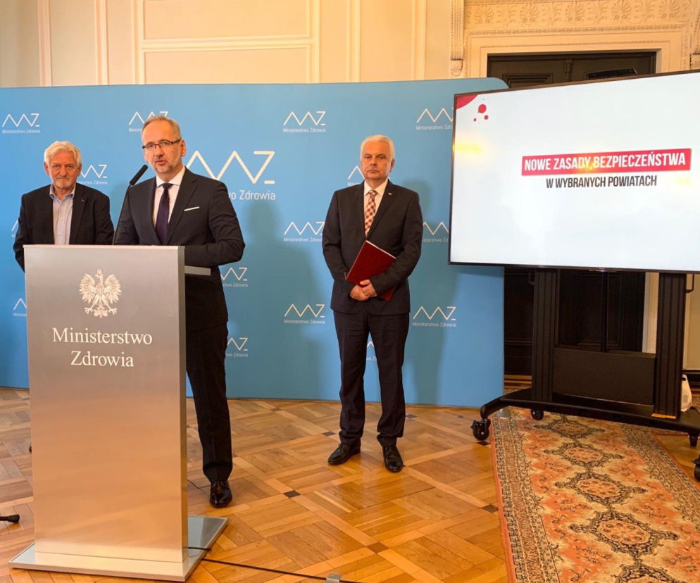 Adam Niedzielski przedstawił nową strategię walki z koronawirusem.