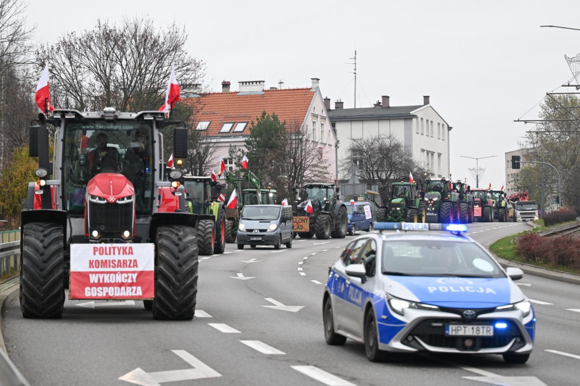 W całym kraju protesty ostrzegawcze rolników. Największy w Elblągu [ZDJĘCIA]