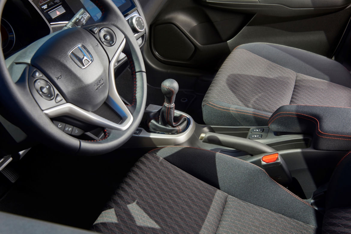 Honda Jazz lifting 2017