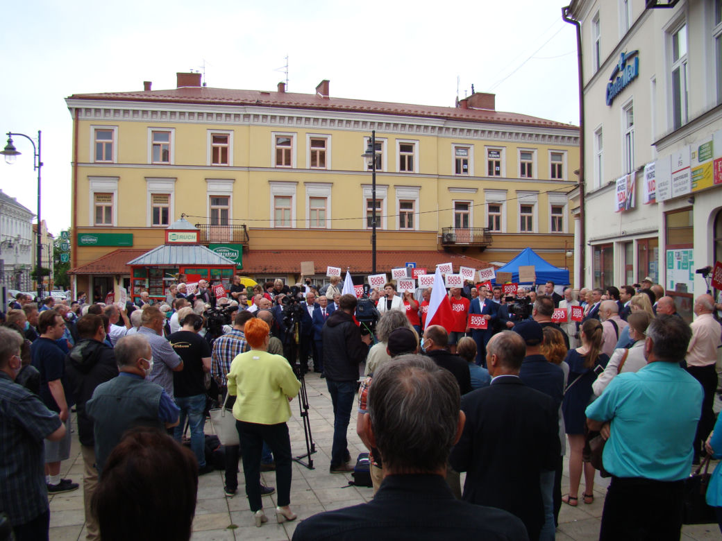 LGBT to nie ideologia - protest podczas wizyty Beaty Szydło