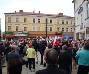 LGBT to nie ideologia - protest podczas wizyty Beaty Szydło