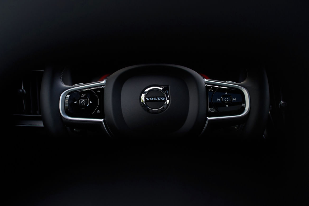 Volvo S60 T5 R Design First Edition