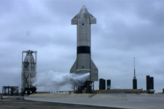 Udany lot i lądowanie statku Ellona Muska! SpaceX świętuje sukces
