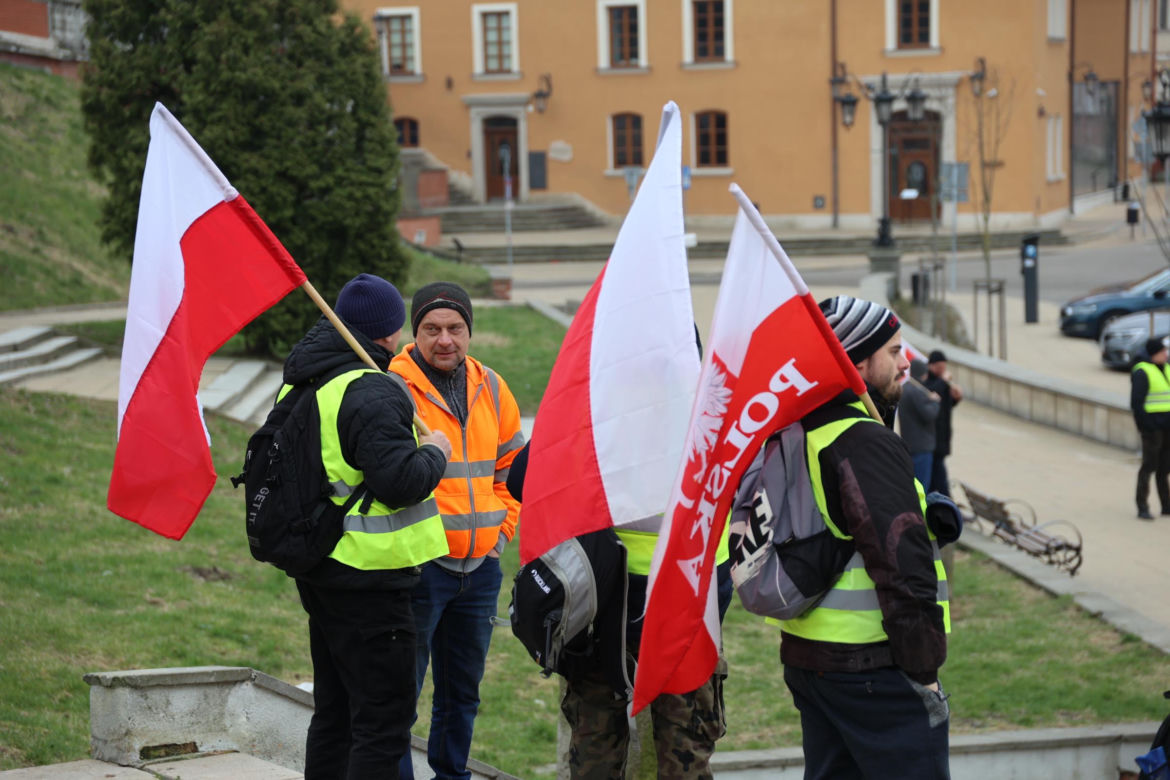 Protest rolników 20 marca w Lublinie. Przeszli ulicami miasta pod LUW