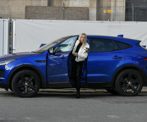 Basia Kurdej-Szatan w aucie robi się na bóstwo