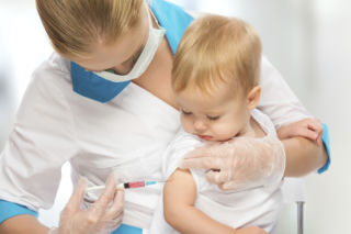 ALERGIA U DZIECKA: czy ODCZULANIE to skuteczna forma walki z ALERGIĄ?