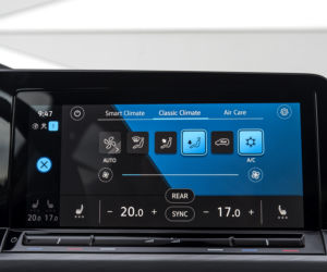 Toyota Corolla GR Sport 2.0 Hybrid Dynamic Force 184 KM e-CVT vs. Volkswagen Golf 8 1.5 eTSI 150 KM Style DSG7