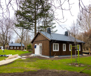 Domki fińskie na Polu Mokotowskim w Warszawie