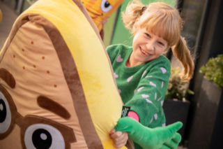 „Łap GIGA Foodziki w Żabce”! Ponad 1,5 mln nagród do wygrania w jedynej takiej loterii w Polsce