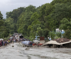 Katastrofa w Nepalu. Setki osób zaginęły, wśród nich zagraniczni turyści