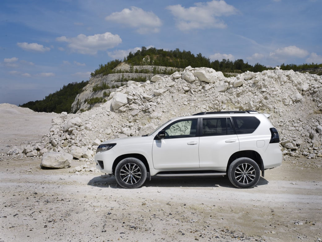 2020 Toyota Land Cruiser 