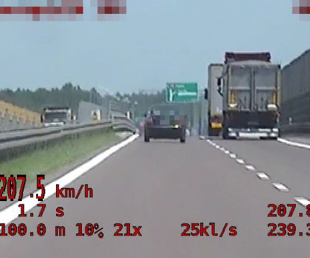 Kierowca Volkswagena cisnął jak zły. Na ekspresówce jechał ponad 200 km/h