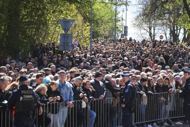 Ból, rozpacz, łzy. Poruszające sceny na pogrzebie Łukasza Litewki