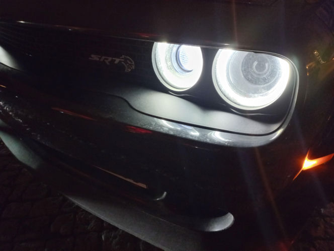 Świąteczny Zlot Amerykańskich Samochodów na Rynku w Lesznie