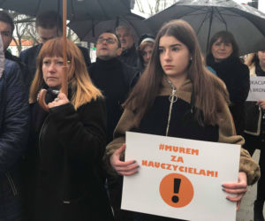 „Kuratorium do roboty”, „Zalewska, nie zdałaś”. Strajk uczniów w Lublinie