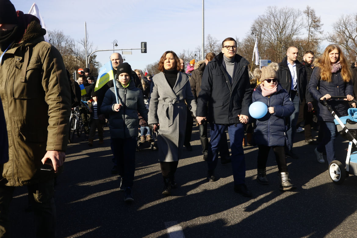 Warszawa. Manifestacji pod hasłem: Matki wołają przestańcie strzelać do dzieci!