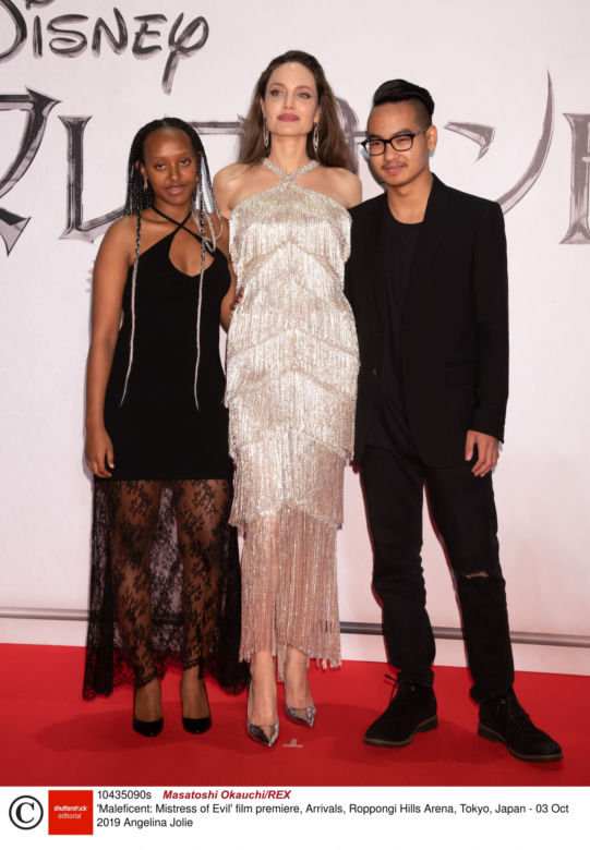 Angelina Jolie na premierze filmu "Czarownica 2" w Tokio