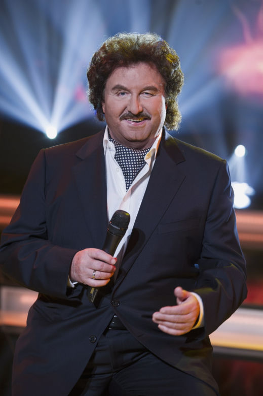 Krawczyk śpiewa disco polo?! Niedługo premiera "Krzysztof Krawczyk - całe moje życie"