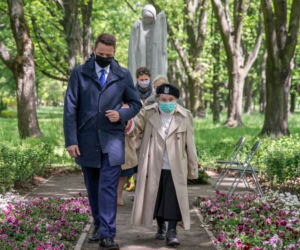 Prezydent złożył kwiaty pod Pomnikiem Matki