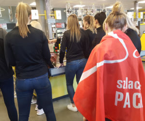 Szlachetna Paczka to już tradycja naszej drużyny. Piłkarki ręczne kolejny raz włączyły się do akcji 