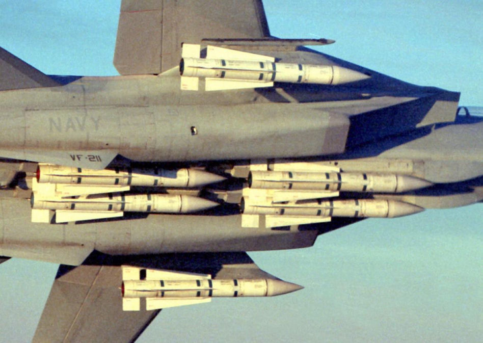 Koniec legendy F-14 Tomcat w Iranie? Zdjęcia satelitarne potwierdzają zniszczenie „perskich kotów”