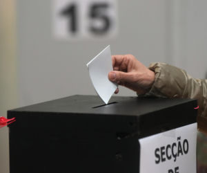 Zalana Portugalia wybrała prezydenta! Wybory mimo katalizmu