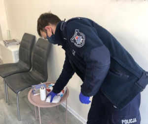 Słupsk: Co policjanci robili u fryzjera [ZDJĘCIA]
