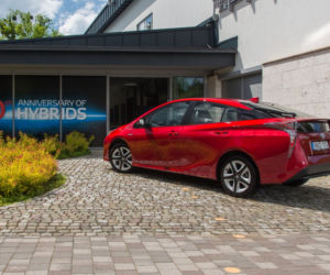 Toyota Prius Hybrid IV generacja