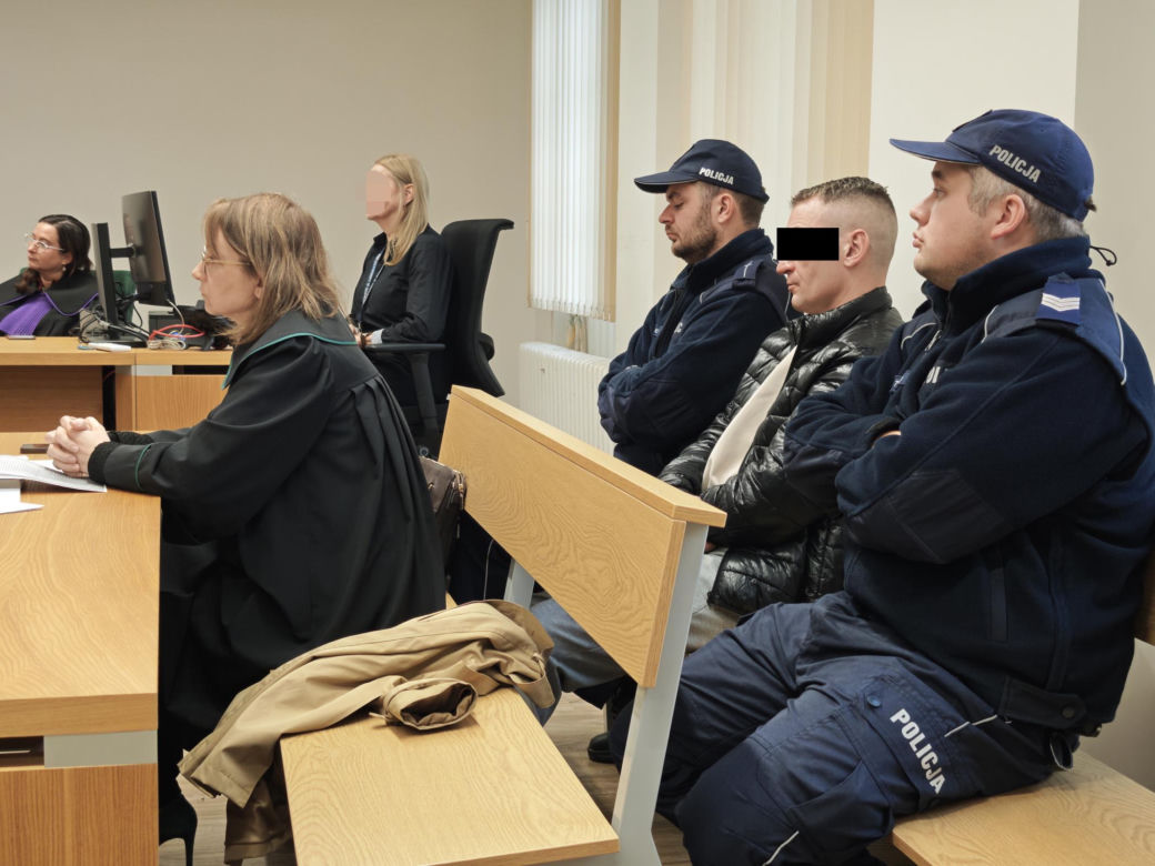 Mówił, że ręce mu śmierdzą krwią, obsesyjnie je mył. W szyi pani Zuzanny tkwił nóż