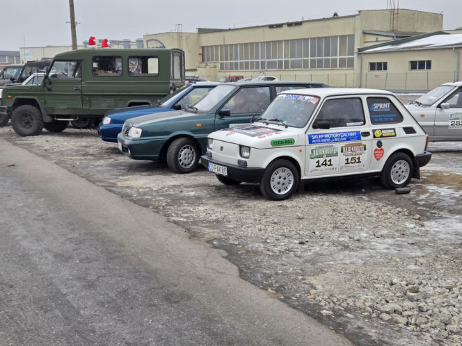 Retro Karawana WOŚP w Bydgoszczy ruszyła po raz ósmy. Ponad 19 tys. zł dla dzieci