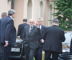 WIECEJ ZDJĘC Z POGRZEBU