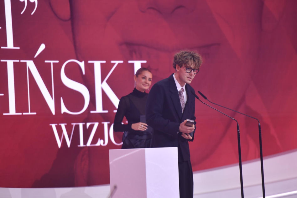 Gawryluk jak księżniczka, Ostrowska niczym femme fatale i szczuplutka Pazura. Tłum gwiazd na wielkiej gali