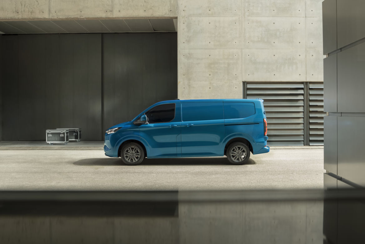 Ford E-Transit Custom (2023)