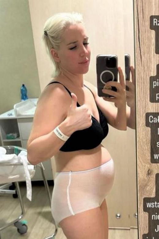 Lil Masti pokazała, jak wygląda jej ciało tuż po cesarce. Mocne zdjęcia bez żadnej ściemy! 