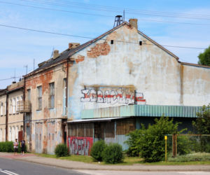 To najpiękniejsze średniowieczne miasteczko w łódzkim. Kiedyś było częścią Mazowsza